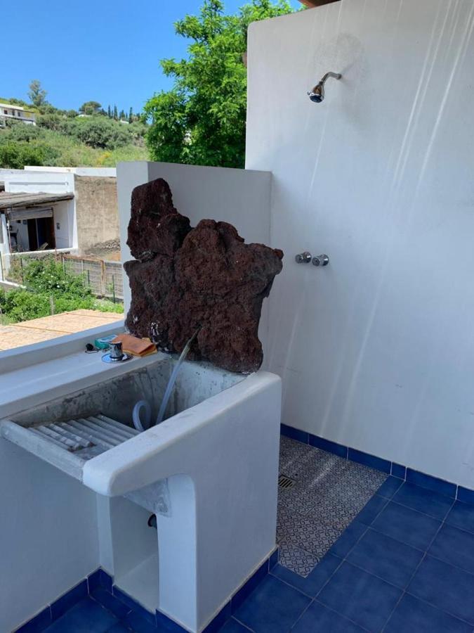 Il Vulcano A Piedi Hotell Stromboli Exteriör bild