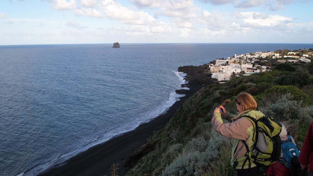 Il Vulcano A Piedi Hotell Stromboli Exteriör bild