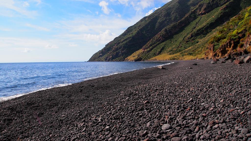 Il Vulcano A Piedi Hotell Stromboli Exteriör bild