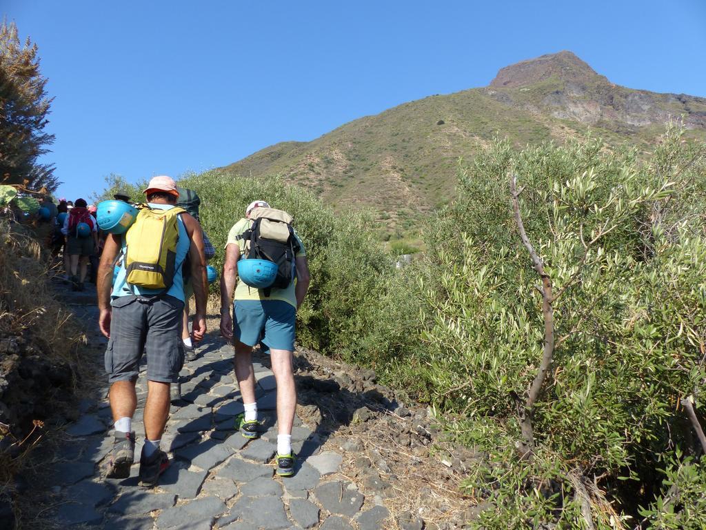 Il Vulcano A Piedi Hotell Stromboli Exteriör bild