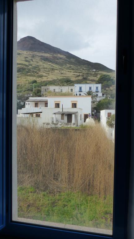 Il Vulcano A Piedi Hotell Stromboli Exteriör bild