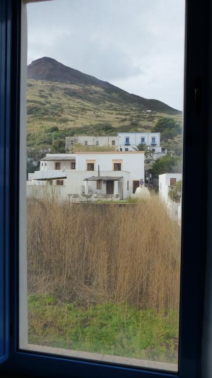Il Vulcano A Piedi Stromboli Exteriör bild