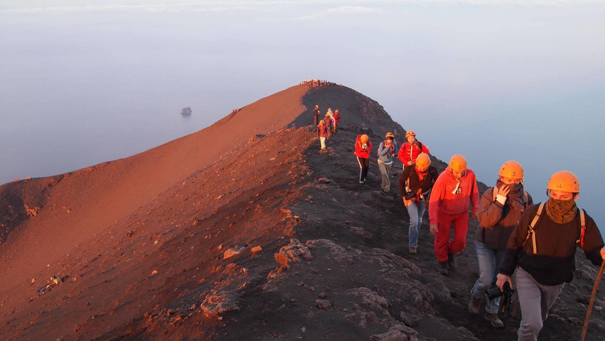 Il Vulcano A Piedi Hotell Stromboli Exteriör bild