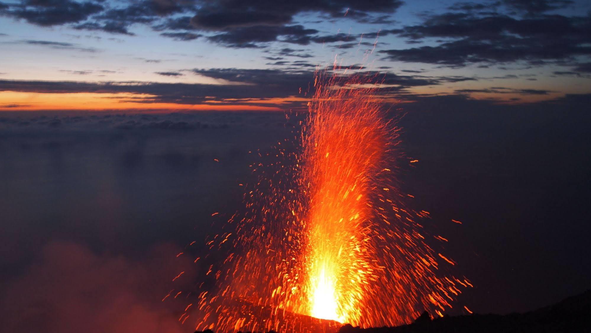 Il Vulcano A Piedi Hotell Stromboli Exteriör bild